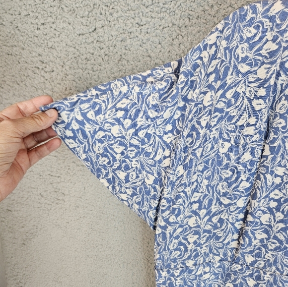 Chelsea 28 Womens Blue & White Floral Print Bailey Romper Sz 2XL Deep V-Neck - Picture 4 of 13